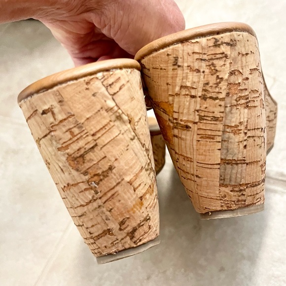 Gorgeous Juicy wedge platform sandals! - Picture 11 of 13